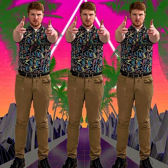 Hello! I’m Brandon 😊 - Picture 1 of 10